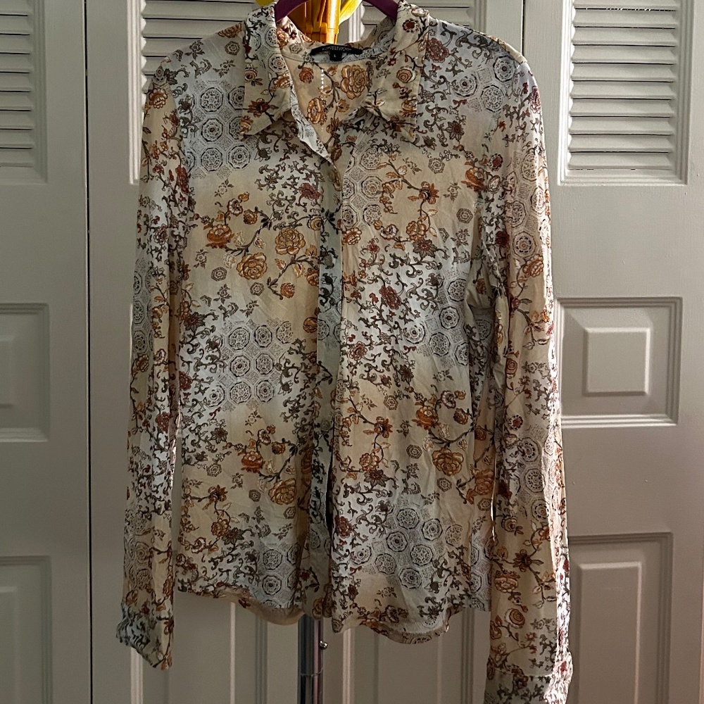 Large Karen Kane Tan Floral Print Button Down Top